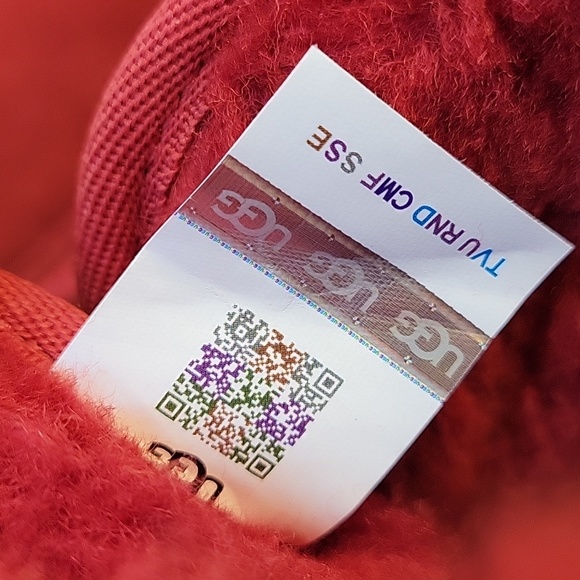 NWOB UGG Neumel Suede Lace-Up Round Toe Chukka Boot Men's US 6 Women's US 7 Red - Picture 16 of 17